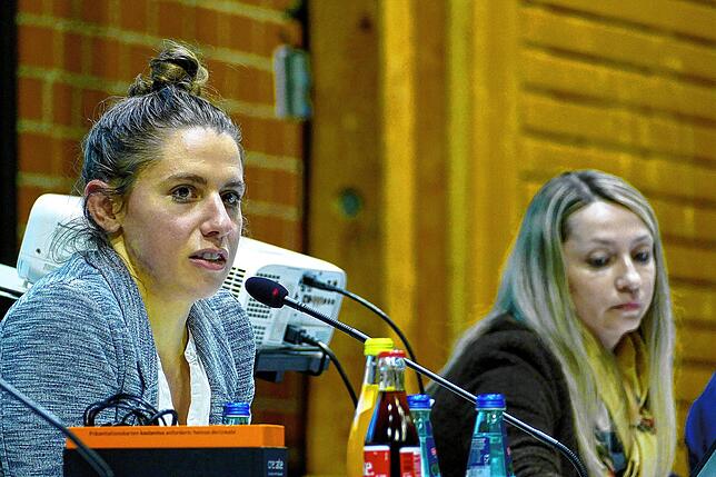 Der ganze Prozess wird begleitet von Beteiligungsveranstaltungen, sagte Stadtplanerin Melanie Kupferschmid, hinten Bürgermeisterin ...