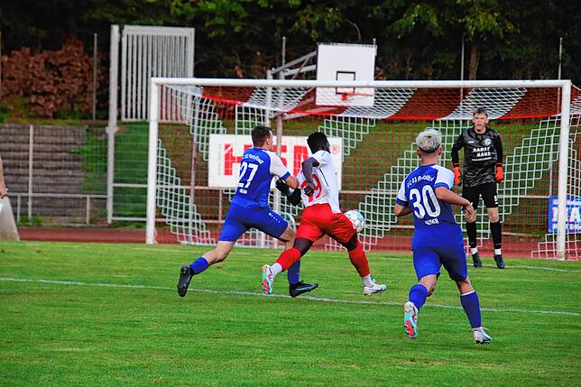 Bild 30: Irrer Pokal-Fight! Die besten Bilder vom 3:2-Sieg des SC Pfullendorf gegen den FC 03 Radolfzell