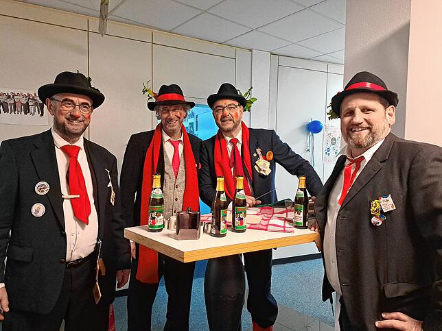 Wälder in der SÜDKURIER-Redaktion im Gespräch mit Justus Obermeyer, dem Leiter der SÜDKURIER-Redaktion.