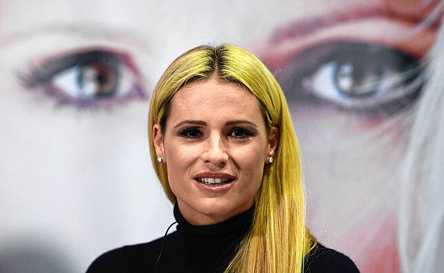 Die schweizerisch-italienische Moderatorin Michelle Hunziker stellt im Rahmen einer Pressekonferenz auf der Frankfurter Buchmesse ihr im ...