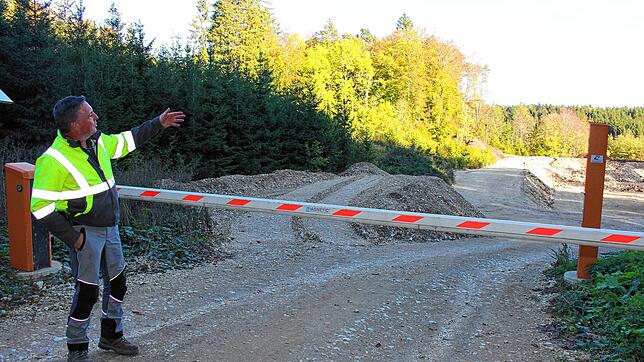 Schneller als geplant verfüllt ist die neue Erddeponie in Immendingen. Forstbetriebsleiter Martin Schrenk informiert den Gemeinderat ...