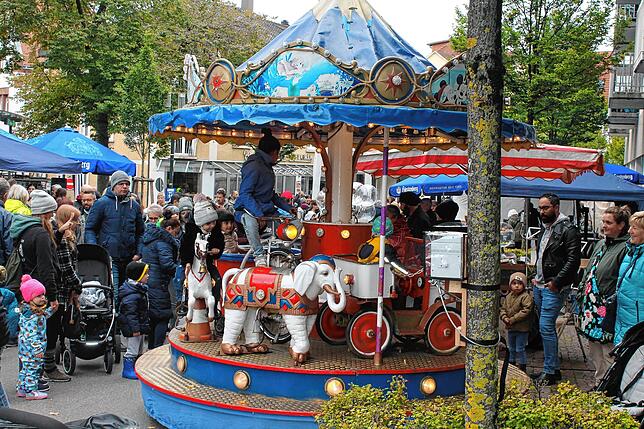 Bild 23: So kunterbunt und klangvoll ist das 50. Herbstfest