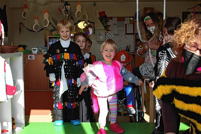 Bild 8: Hier gibt es Eindrücke vom Schmotzigen Donnerstag in den Überlinger Kindergärten
