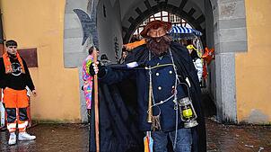 Bild : Rathaussturm in Meersburg - Die schönsten Fasnachts-Bilder des Jahres!