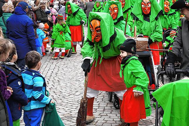 Bild 30: Fastnacht 2023: Die schönsten Fotos vom Umzug am Donnerstag in Villingen
