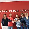 Gemeinsam bieten sie an der Lucian-Reich-Schule ein Angebot, das weit über den regulären Schulbetrieb hinaus geht (von links): ...