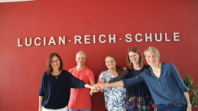 Gemeinsam bieten sie an der Lucian-Reich-Schule ein Angebot, das weit über den regulären Schulbetrieb hinaus geht (von links): ...