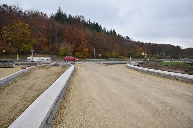 Bild 12: Fotos von der Straßenbaustelle zwischen B313 und Wahlwies aus: Alles nimmt langsam wieder Form an