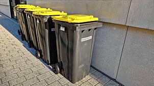 Gelbe Tonne oder Gelber Sack? Die Bürger in Singen und dem Hegau beschweren sich, dass die Gelbe Tonne zu klein ist. Doch sind es ...