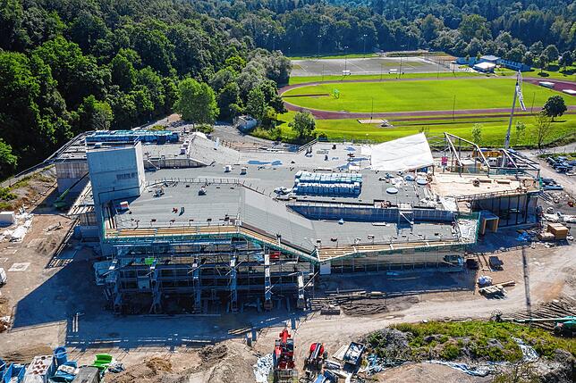 Bild 1: Die Arbeiten auf der Schwaketenbad-Baustelle geraten in Verzug. Damit verzögert sich die Eröffnung weiter.