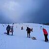 Auf dem Feldberg war auch im Corona-Winter jede Menge los. Die Lifte waren aber zu.