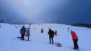 Auf dem Feldberg war auch im Corona-Winter jede Menge los. Die Lifte waren aber zu.