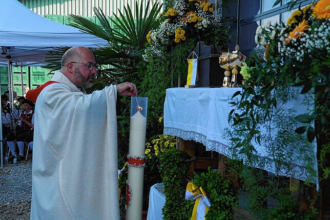 Bild 21: Bilder von der Reiterprozession zum Jubiläumsfest der Blutreitergruppe Oberteuringen