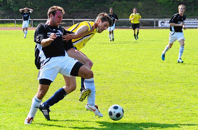 Bild 9: Schnappschüsse aus der Bezirksliga-Saison 2009/2010