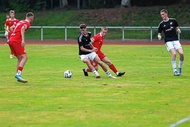 Bild 11: SV 08 Laufenburg besiegt den SC Pfullendorf mit 3:1 – wir haben Fotos!
