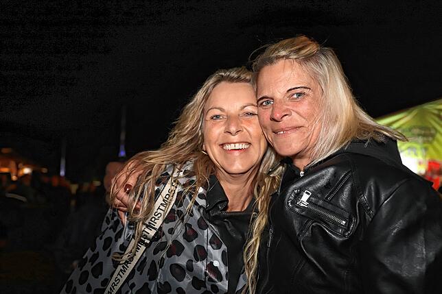 Bild 26: Über 2000 Besucher bei Pfullyboom: Vier Live-Konzerte – Eine Party