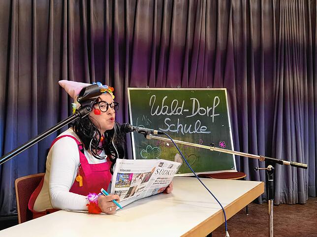 Bild 11: Fasnacht 2025: Narren übernehmen Daisendorfer Rathaus - die schönsten Bilder!