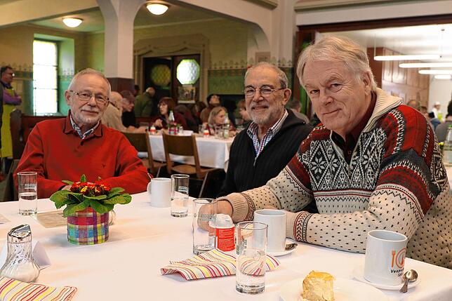 Rolf Göttner, Willy Wagenblast und Udo Engelhardt saßen vergangenes Jahr noch gemeinsam in der Vesperkirche Singen. In diesem Jahr wird ...