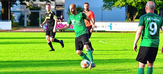 Bild 18: Remo Laisa verabschiedet sich beim SV Herten vom aktiven Fußball &ndash; und wir haben die Bilder!