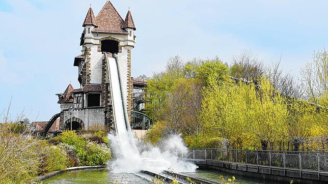 Auch ein Ausflug in den Freizeitpark Tripsdrill ist beim abwechslungsreichen, fünf Wochen dauernden Kinderferienprogramm in Triberg ...