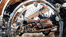 Viel Chrom muss sein: Eine Harley-Davidson Billet Silver, Twin Cam 103.