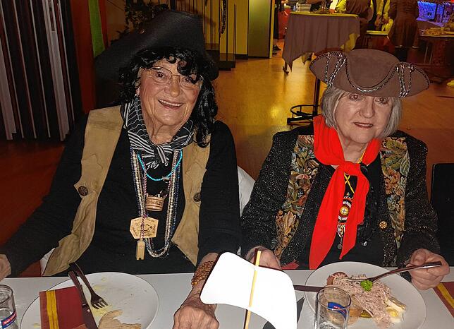 Bild 4: Waldshut: Frauen feiern ausgelassen bei der unvergesslichen Frauenfasnacht – Bilder hier!