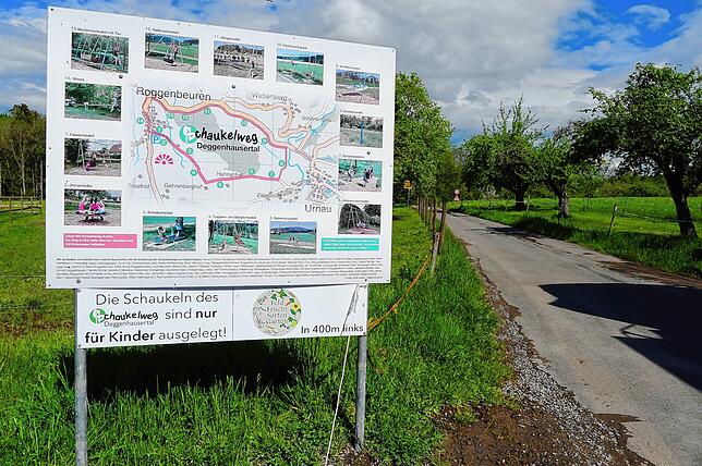 Beim Übersichtsplan zum Schaukelweg am Start in Roggenbeuren wird darauf hingewiesen, dass die Schaukeln nur von Kindern benutzt werden ...