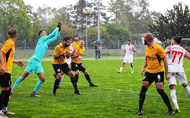 Bild 3: Die besten Bilder vom Landesliga-Spiel zwischen dem TSV Singen und dem FC Gutmadingen