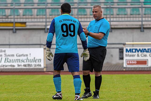 Bild 28: FC 08 Bad Säckingen unterliegt beim FC Tiengen 08 II mit 2:3 – und wir haben Fotos!