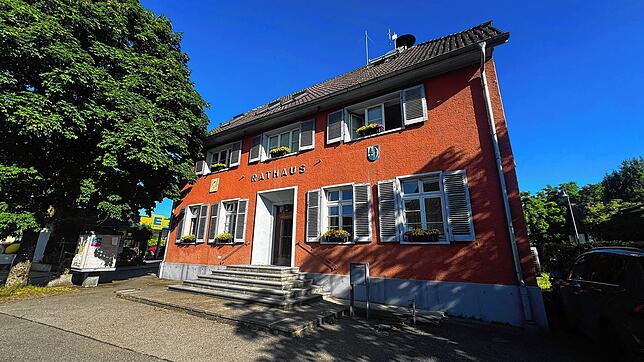 Wer wird Chef im Dogerner Rathaus? Darum geht es bei der Bürgermeisterwahl Ende September.