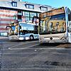 Zwei &bdquo;Silberpfeile&ldquo; am Stadtbahnhof: Wie lange müssen Fahrgäste hier noch im Regen stehen, fragte Stadtverkehrs-Chef Norbert ...