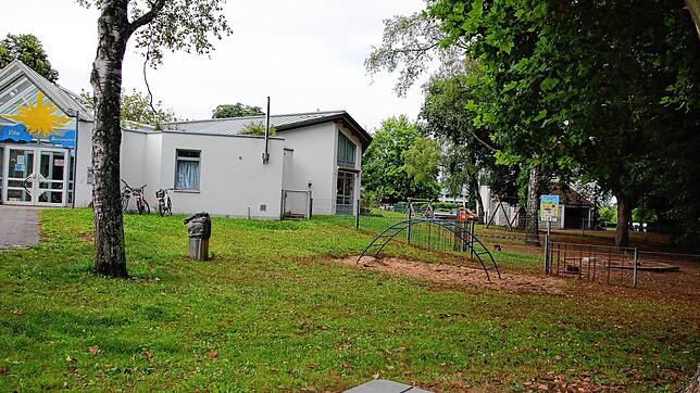 Auf der Grün- und Spielfläche des Kindergartens Markelfingen im Pirminweg soll für eine weitere Gruppe von Kindern eine Modulbauanlage ...
