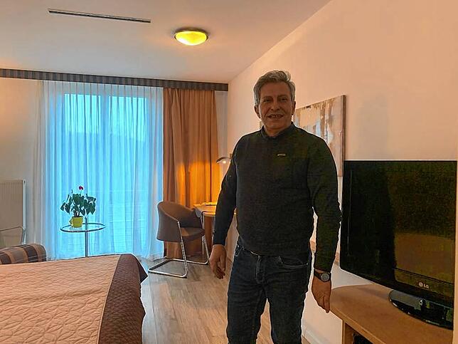 Niko Sokolis hat derzeit in seinem Hotel Arina in der Waldshuter Liedermatte maximal eine Auslastung von bis zu 30 Prozent. Am ...