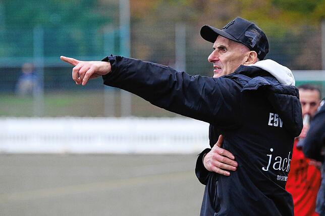 Bild 22: Unsere Bildergalerie des Verbandsliga-Duells zwischen dem ESV Südstern Singen und dem Offenburger FV