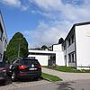 Zwischen diese Gebäude der Sernatingen-Schule kommt der neue Mensa-Anbau.