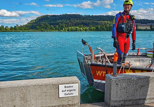 Bild 5: Warum kommt es immer wieder zu Badeunfällen im Rhein? Die Strömungsretter der DLRG zeigen die versteckten Gefahren und geben Tipps für Schwimmer