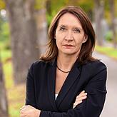 Maggie Schauer.