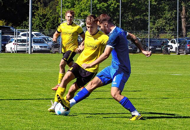 Bild 1: Aufsteiger SV Denkingen besiegt FV Möhringen mit 5:3. Wir waren mit der Kamera dabei!
