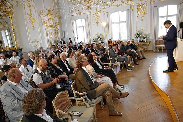 Bild 28: Fotos der Geburtstagsparty auf der Bodensee-Insel: Björn Graf Bernadotte feiert auf der Mainau