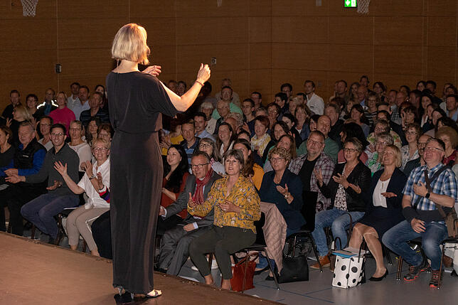 Bild 13: Stimmtrainerin Monika Hein in Waldshut: Bilder des vierten SÜDKURIER-Wissensforums