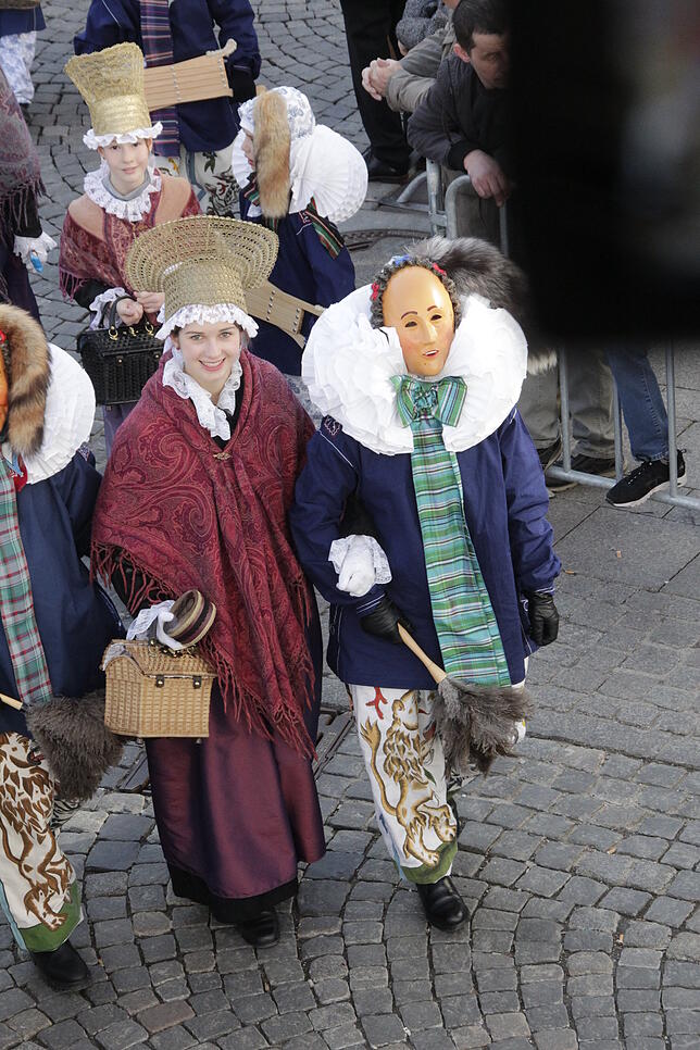 Bild 14: Bilder vom großen Kinderumzug von oben – Teil 1