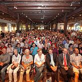 Der Konzilsaal restlos gefüllt: So ein tolles Publikum wie bei der OB-Wahl 2012 wird es in Corona-Zeiten nicht geben. Dafür bietet der ...