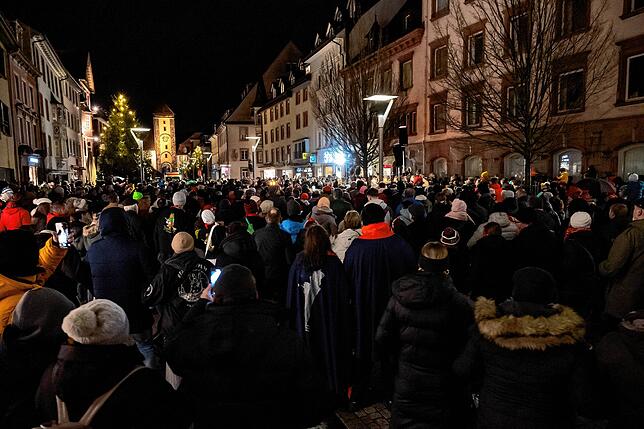 Bild 5: So schön war‘s am Narrenbrunnen bei der Fastneteröffnung 2025