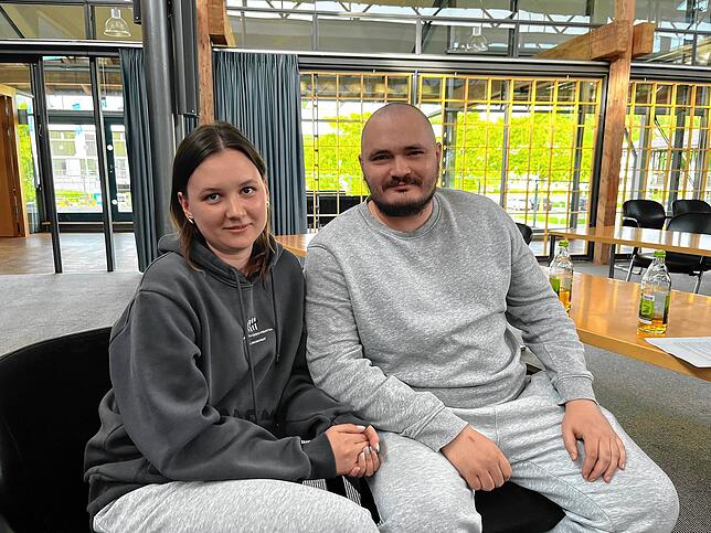 Kinderarzt Dmytro Hilts und seine Frau Julija sind vor drei Jahren vor dem Krieg in der Ukraine nach Deutschland geflohen. Er hofft, ...