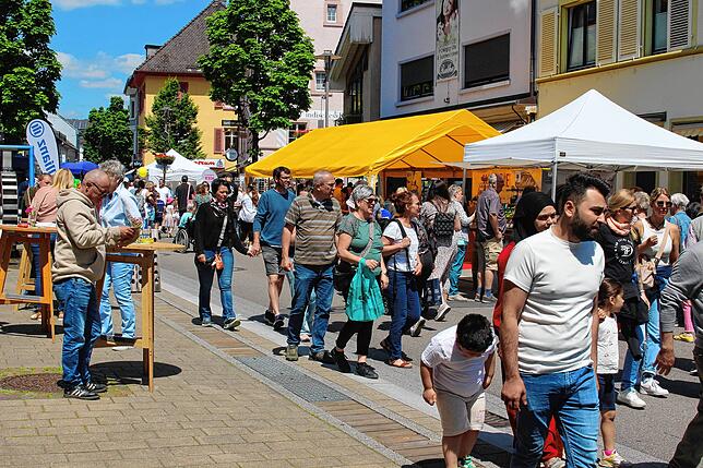 Bild 8: Bilder vom Frühlingsmarkt und verkaufsoffenem Sonntag in Wehr