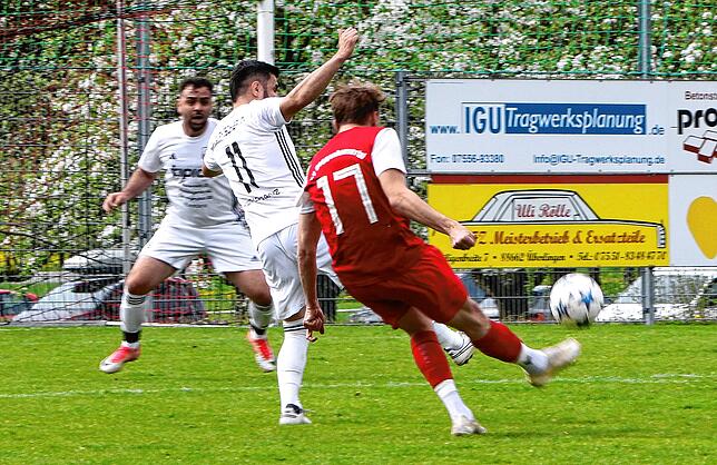 Bild 23: Die besten Bilder vom Kellerderby zwischen dem SV Deggenhausertal und Türk. SV Konstanz