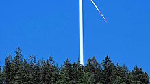 In Häusern (Foto) stehen bereits zwei Windkraftanlagen, jetzt sollen Vorranggebiete für weitere Windkraftanlagen ausgewiesen werden. ...