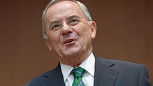 Wolfgang Schneiderhan, Generalinspekteur der Bundeswehr und Vermittler im Fluglärmstreit mit der Schweiz, kommt am 1. April an den ...