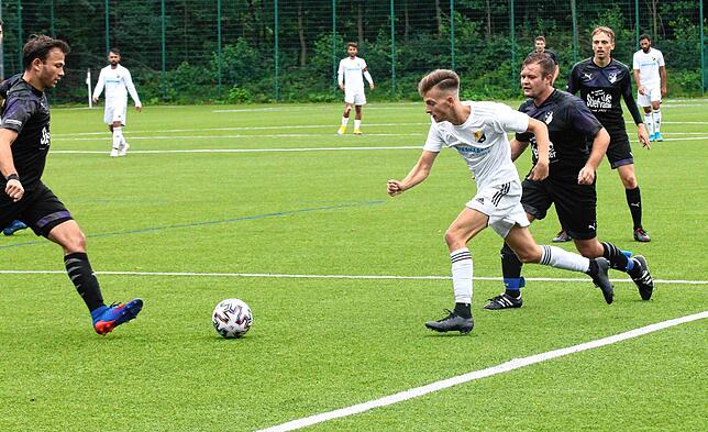 Bild 11: SV 08 Laufenburg schickt den FC Wittlingen mit einem 6:0 nach Hause &ndash; und wir haben Bilder!
