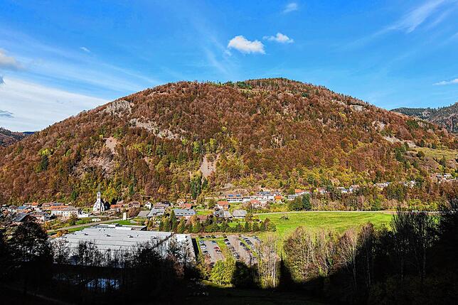 Der Ortsteil Geschwend ist akut von Felsstürzen bedroht, die Einwohner müssen erneut evkauiert werden.